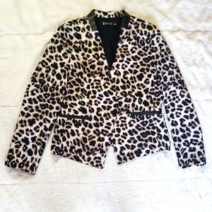 7th Avenue New York & Co. Women's Leopard print suit jacket size 10 NWT